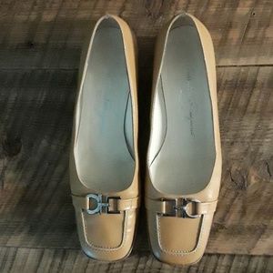 Salvatore Ferragamo Loafer